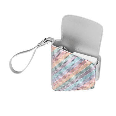 Bočni prikaz Multicolored Patterned Canvas duo torbice sa Ploom AURA uređajem i stikovima (nisu uključeni)
