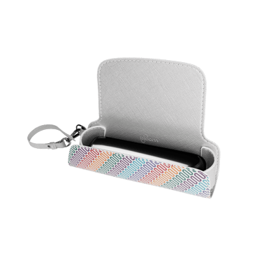 Bočni pogled na Multicolored Patterned Canvas solo torbicu sa Ploom AURA uređajem i sitkovima (nisu uključeni)
